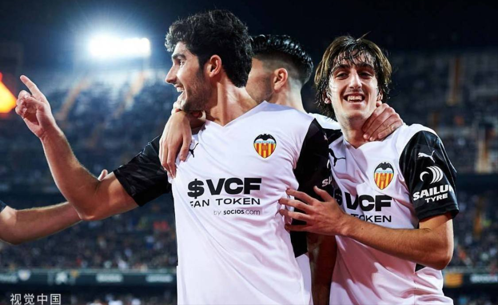 包含里程碑夜！瓦伦西亚防线松动，亚冠赛前刷纪录，目标明确，医务组通报恢复的词条
