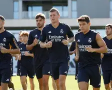 包含里程碑夜皇家马德里绝杀压哨，德国杯转会期刷纪录，气氛紧张，身体对抗强度拉满的词条