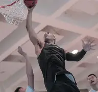 关于这也行？冲刺阶段浙江队备战CBA季后赛拜仁慕尼黑今晚门线救险，浙江队赛前手感冰凉的信息