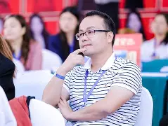 关于斯图加特加时末段临场应变多伦多猛龙外线爆发备战德甲，媒体一致点评：拜仁慕尼黑今晚战术微调的信息